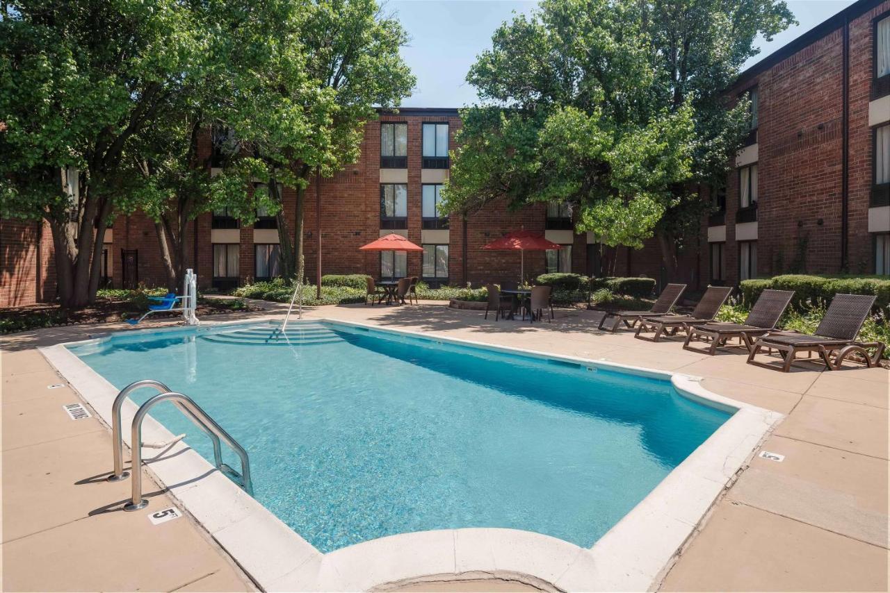 Best Western Chicago - Downers Grove Exteriör bild